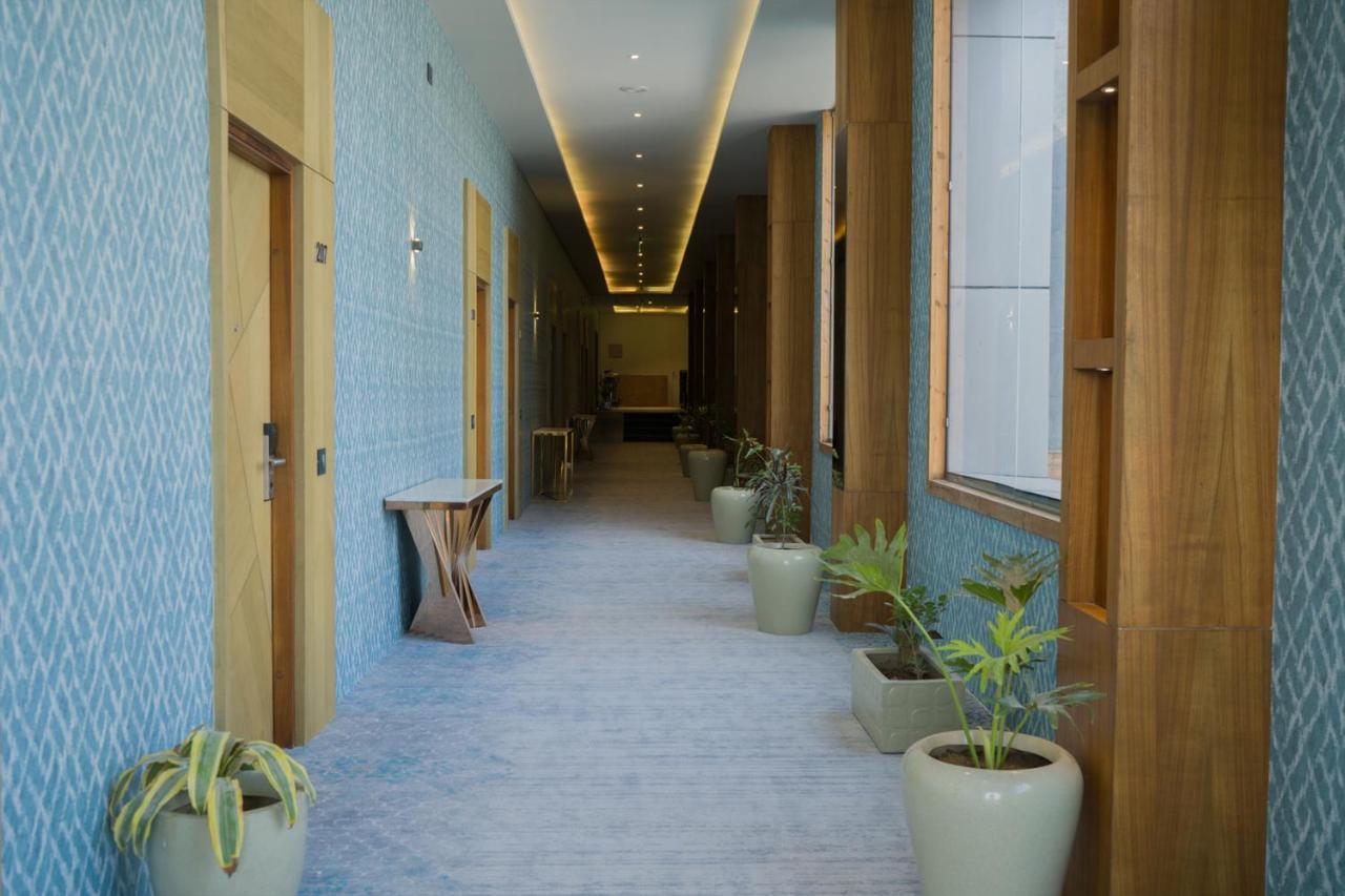 Clarks Inn Suites كانجرا المظهر الخارجي الصورة