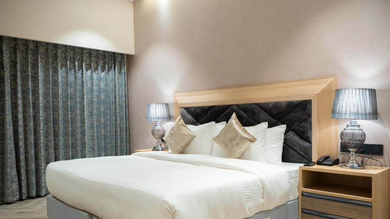 Clarks Inn Suites كانجرا المظهر الخارجي الصورة
