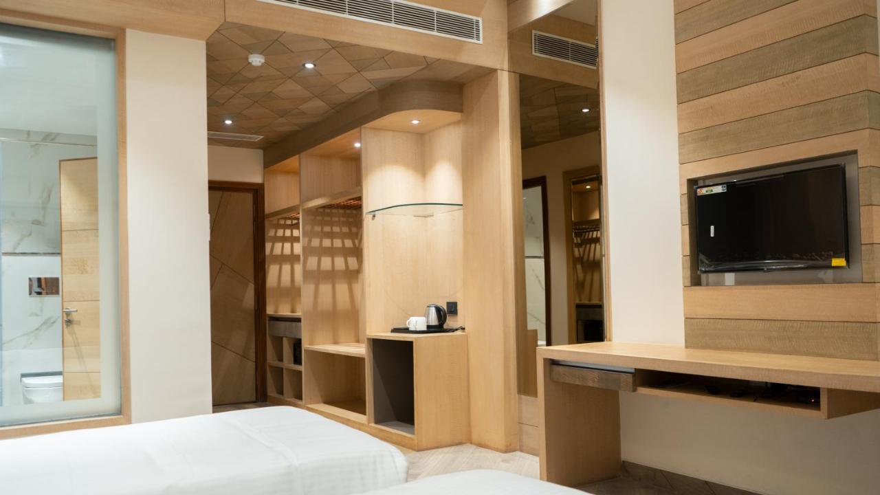 Clarks Inn Suites كانجرا المظهر الخارجي الصورة